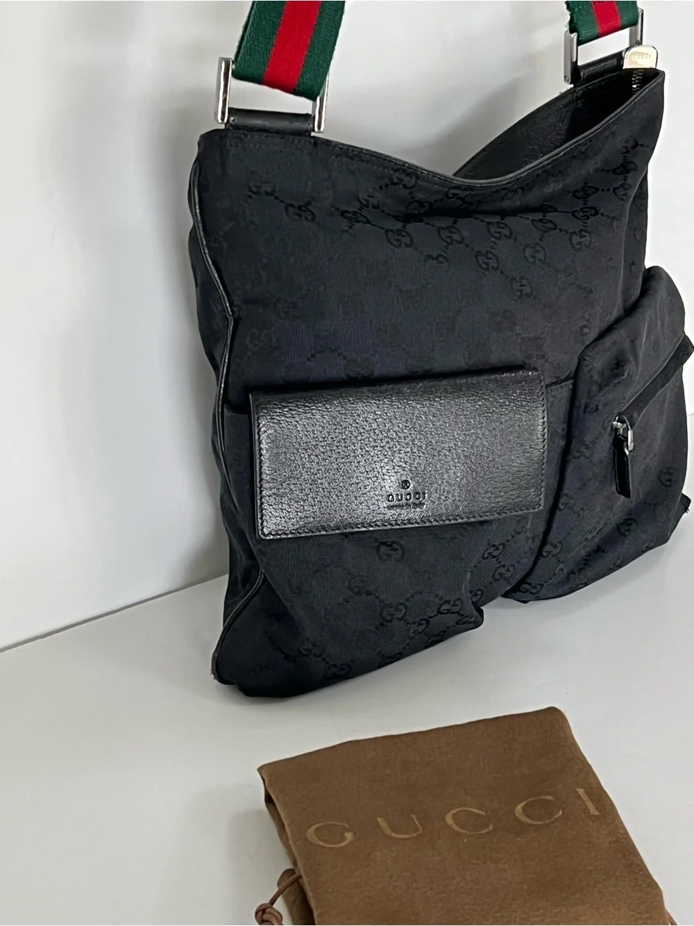 Gucci Web Black GG Canvas Vintage Messenger Bag & Dust Bag - Picture 4 of 16